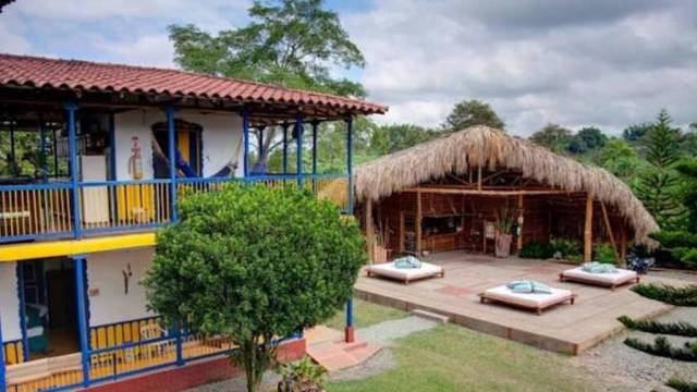 Colombia: Culture, Coffee & Caribbean