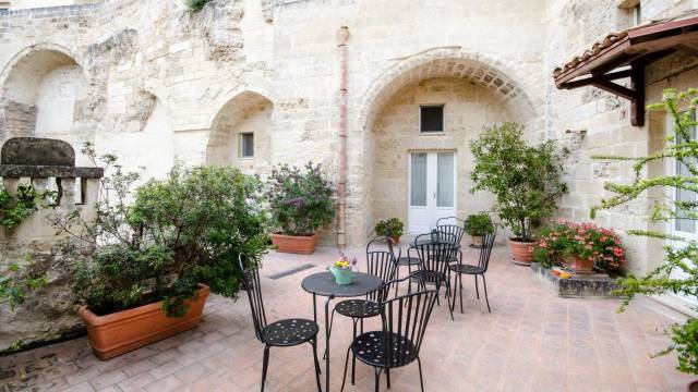 Puglia: Discover the Heel of Italy – Reverse