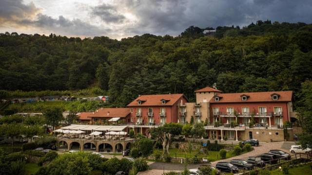 Walking at Lakes Orta and Maggiore