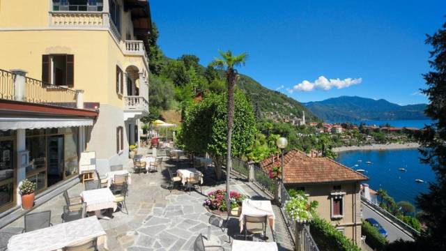 Walking at Lakes Orta and Maggiore