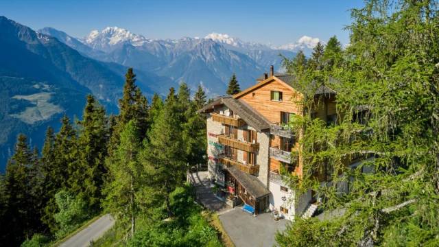 Discover Switzerland by Rail