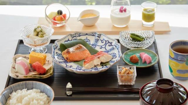 Signature Japan | Through Temples & Time