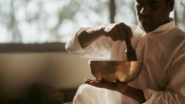 Signature Nepal & Bhutan | Peaks & Prayer Flags