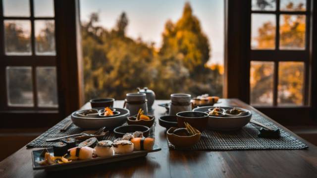 Signature Nepal & Bhutan | Peaks & Prayer Flags