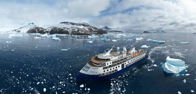 Antarctic Express: Crossing the Circle