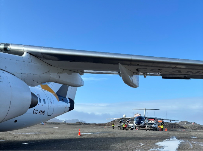 Flying vs Sailing the Drake Passage: Your Antarctic Expedition Crossing Guide 