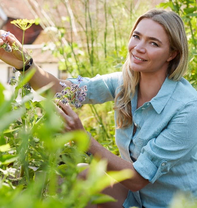 women picking flowers