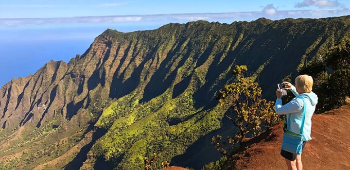 Reasons to Book a Hawaiian Island Cruise with YMT Vacations