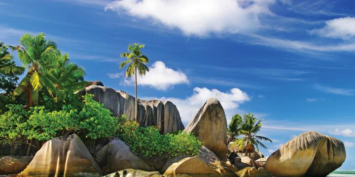 la_digue_seychelles_resized