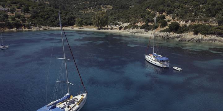 Sunsail Segelboote im Mittelmeer