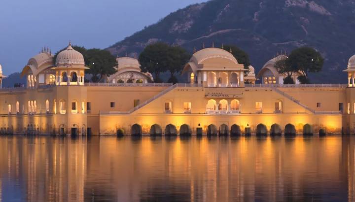 Luxuriöse Flitterwochen in Indien