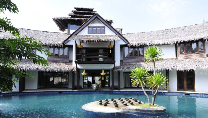 Pool at hotel Villa Samadhi, Kuala Lumpur, Malaysia