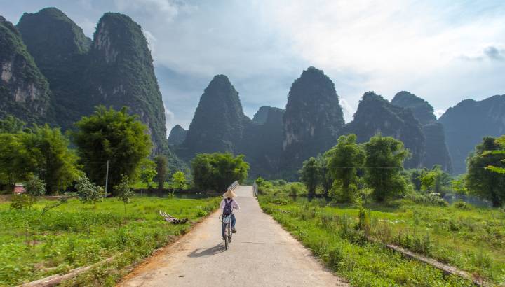 Enchanting Travels China Tours Bicycle tours around Yangshuo, Guangxi, Guilin, China