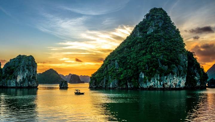 Enchanting Travels Vietnam Tours Halong Bay Sunset