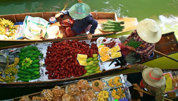 Thailand floating market - Thailand travel guide