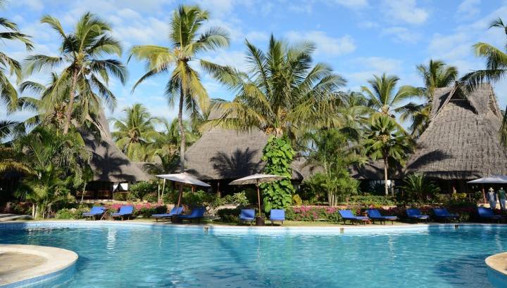 Enchanting Travels - Tanzania Tours - Zanzibar - Breezes Beach Club & Spa - Pool