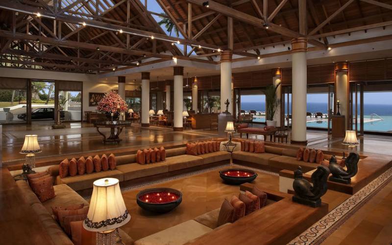 7 Luxury Hotels For Couples