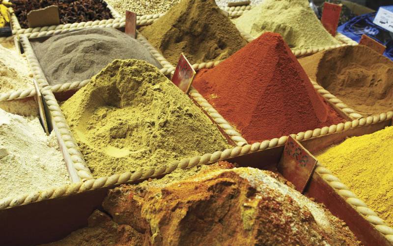 Markets and bazaars for shopping and culture