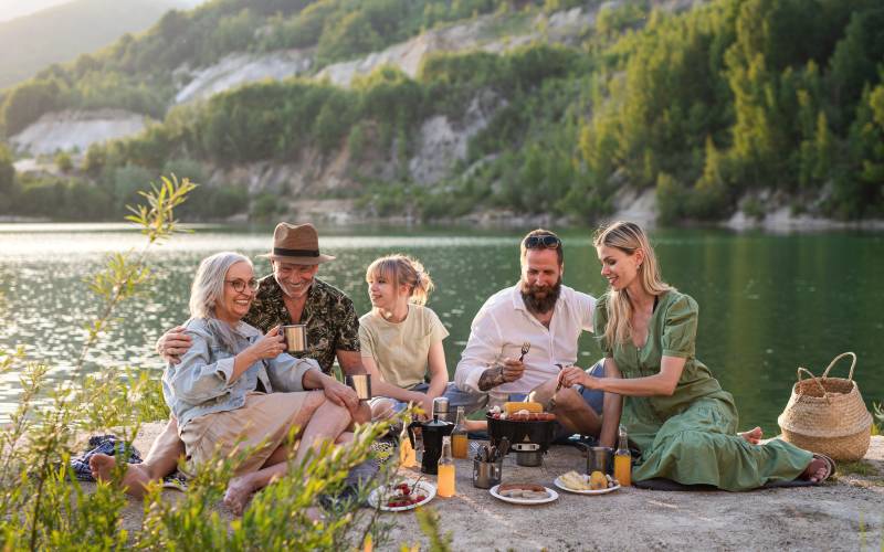 What’s the Difference Between Tailor-made Travel and a Group Tour?