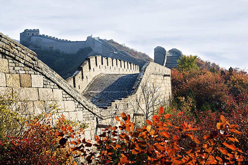 Autumn reaches the Great Wall of China