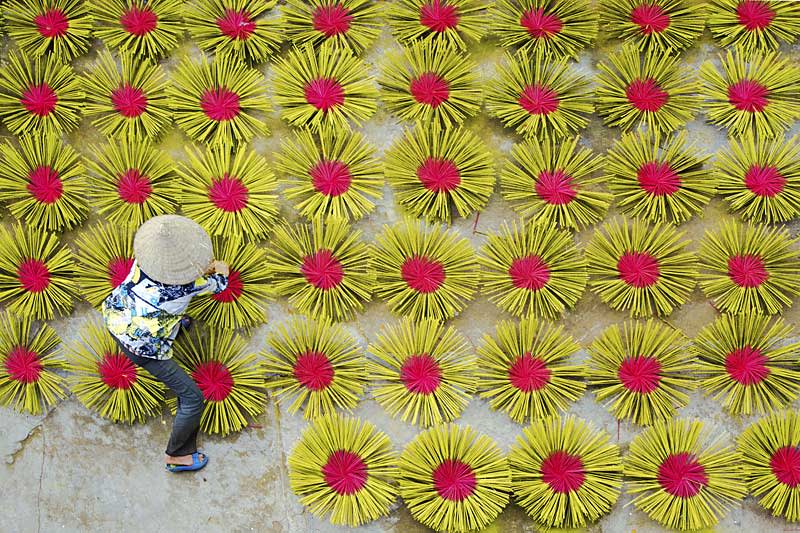 Flower seller in Vietnam