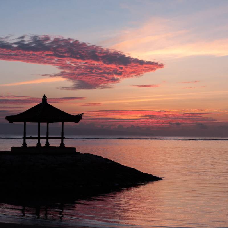 Sonnenaufgang am Sanur Beach in Bali, Indonesien Rundreise