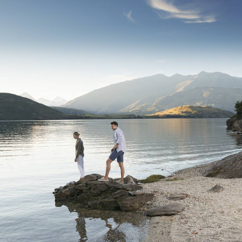 New Zealand_Lake_Wanaka_Julian_Apse