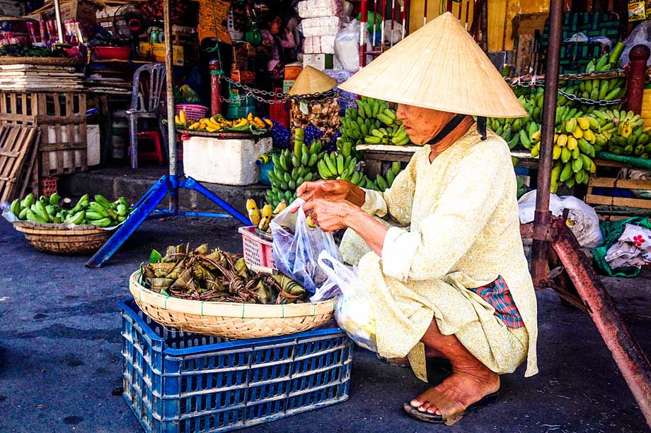 Street vendor in Hanoi