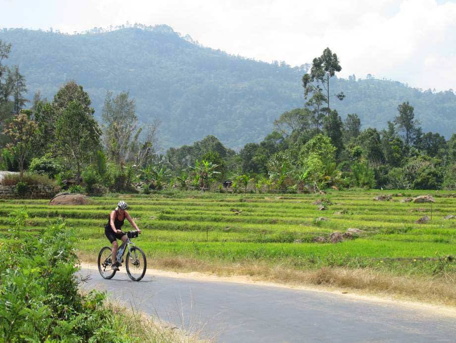 Cycling the backroads of Sri Lanka