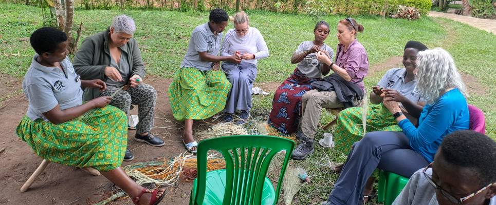 Chimps & Gorillas of Uganda