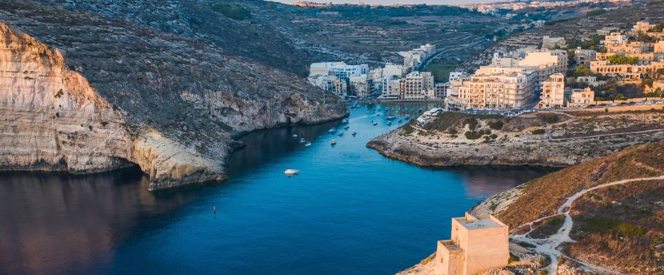 Xlendi Bay
