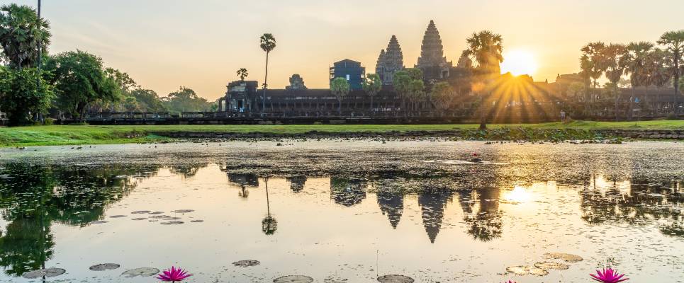 Vietnam & Angkor – Premium Adventure