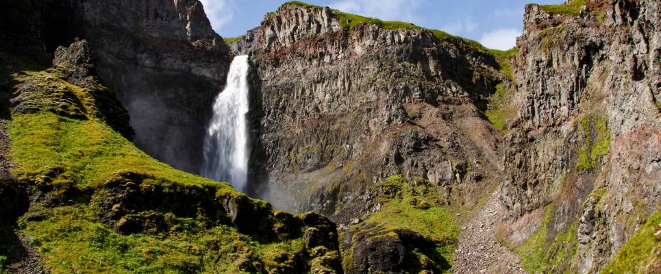 Iceland Circumnavigation: Mountains, Volcanoes and Waterfalls