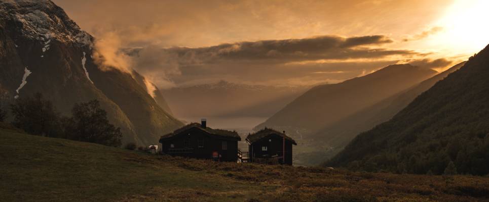 Signature Norway | Where Fjords Meet Sky