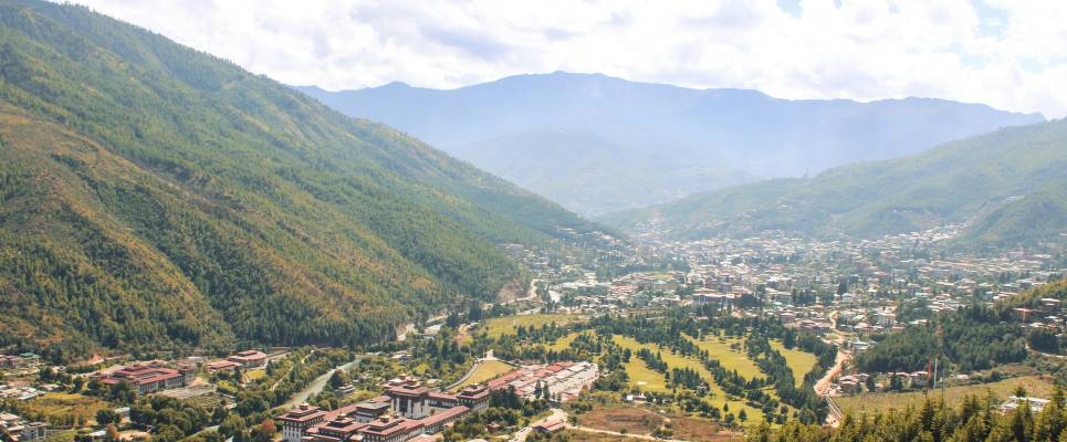 Signature Nepal & Bhutan | Peaks & Prayer Flags