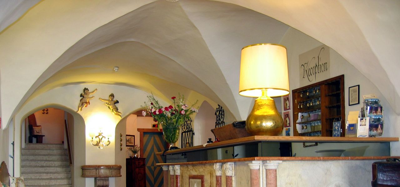 Classic Dolomites Hikes – Premium Adventure