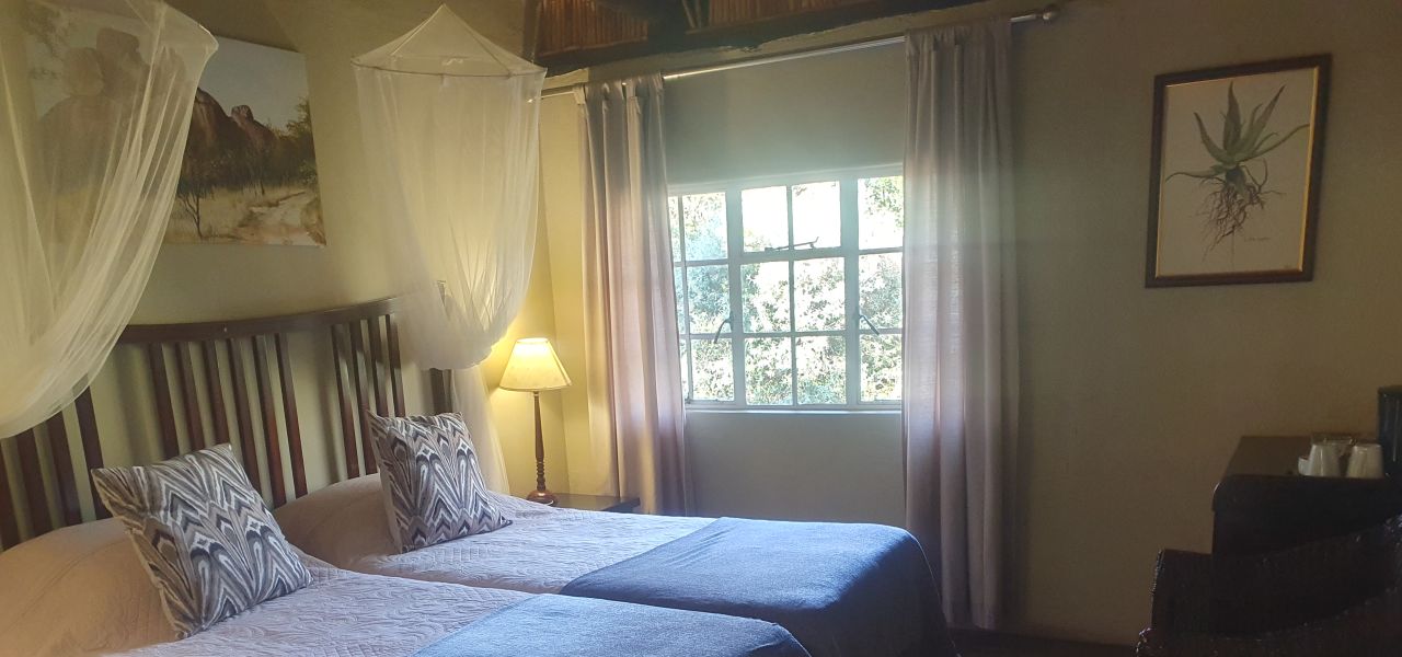 Botswana & Zimbabwe Lodge Safari