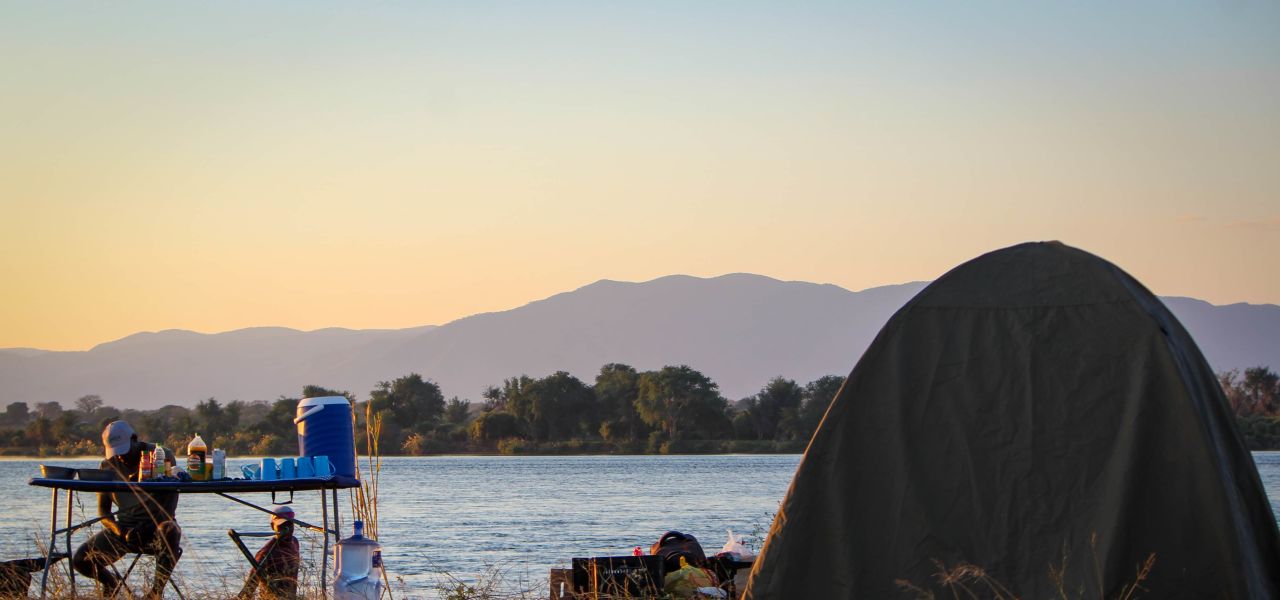Zambezi Canoe Safari