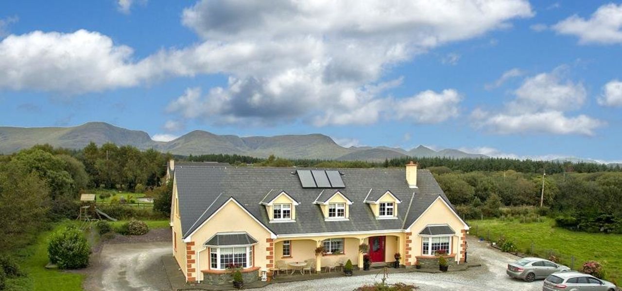 Walking the Kerry Way and Killarney National Park