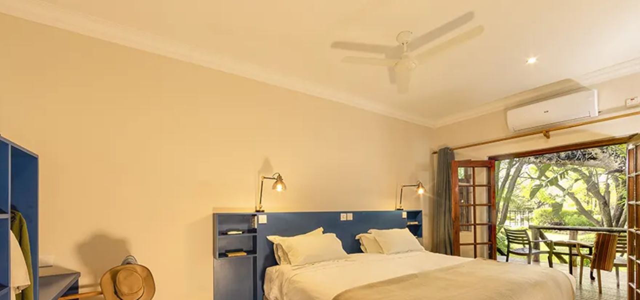 Botswana & Namibia: Delta & Dunes