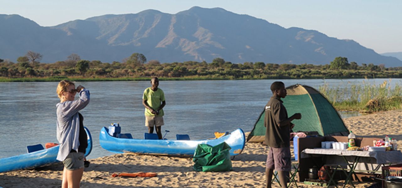 Zambezi Canoe Safari