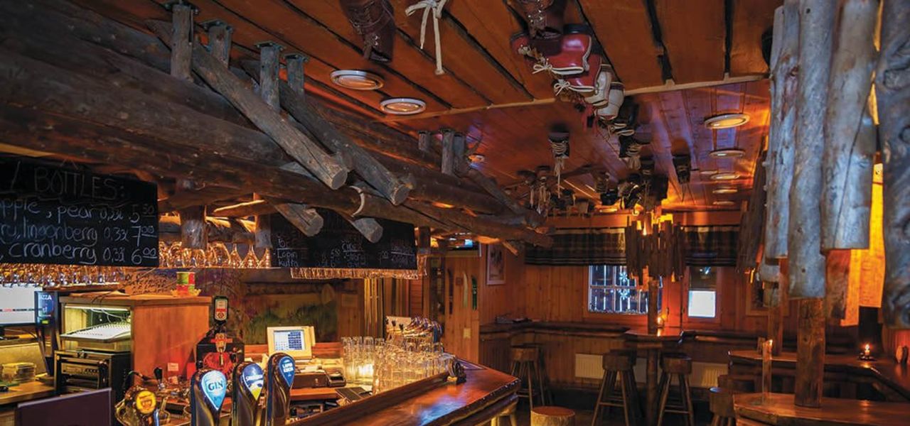 Yllashumina Hotel bar