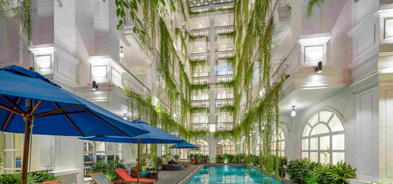 Vietnam & Angkor – Premium Adventure