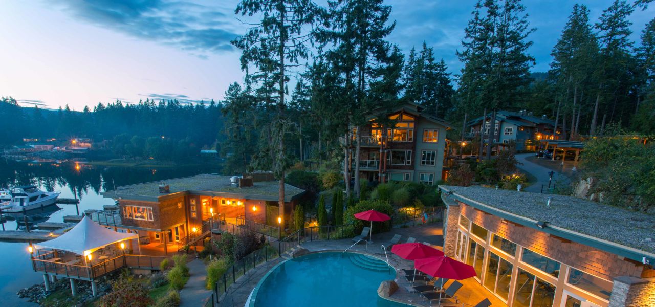 Walk & Paddle Canada’s Sunshine Coast