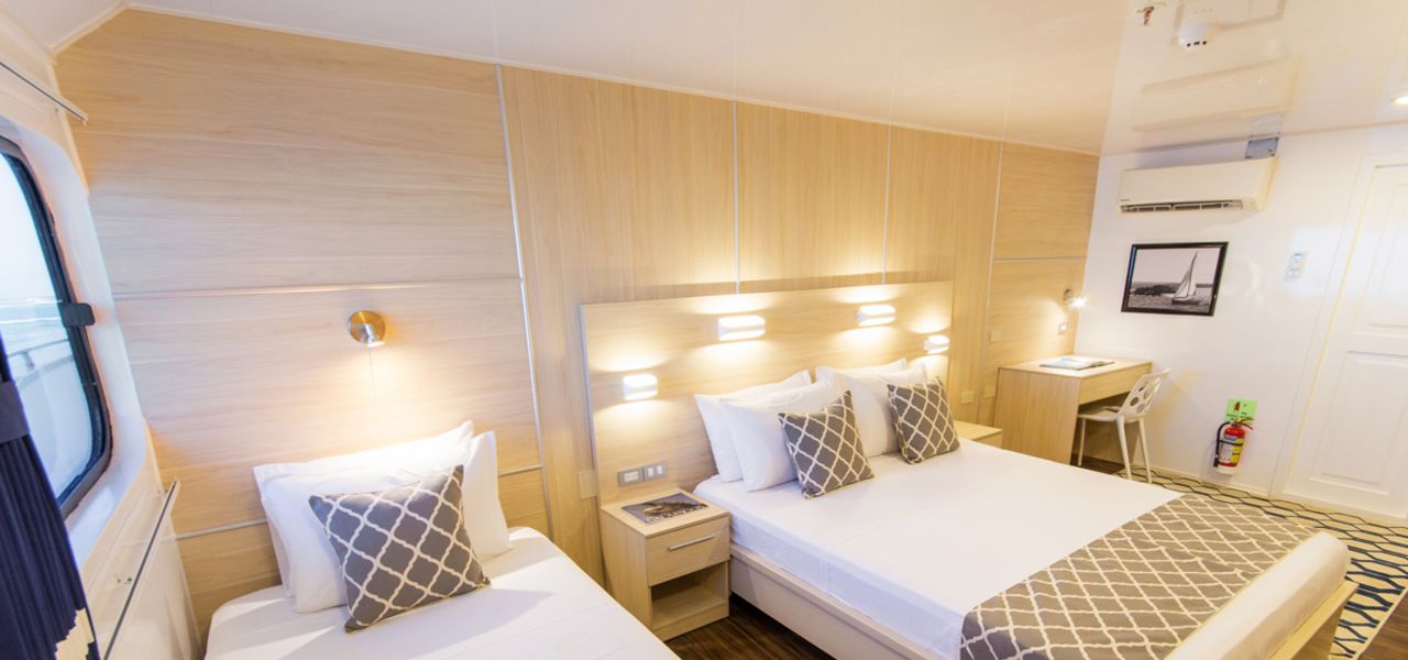 Galapagos Escape – Solaris (Itinerary C)