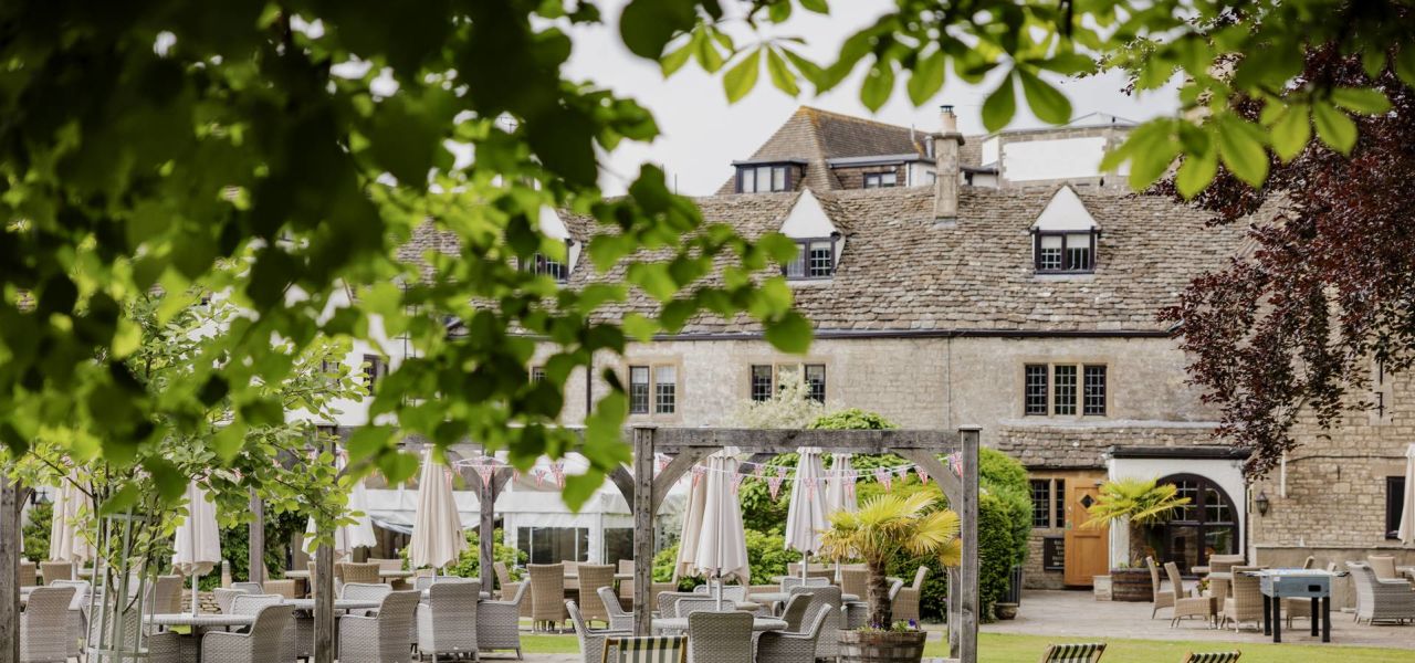 Cycle the Cotswolds: Oxford to Bath – Private Group Adventure