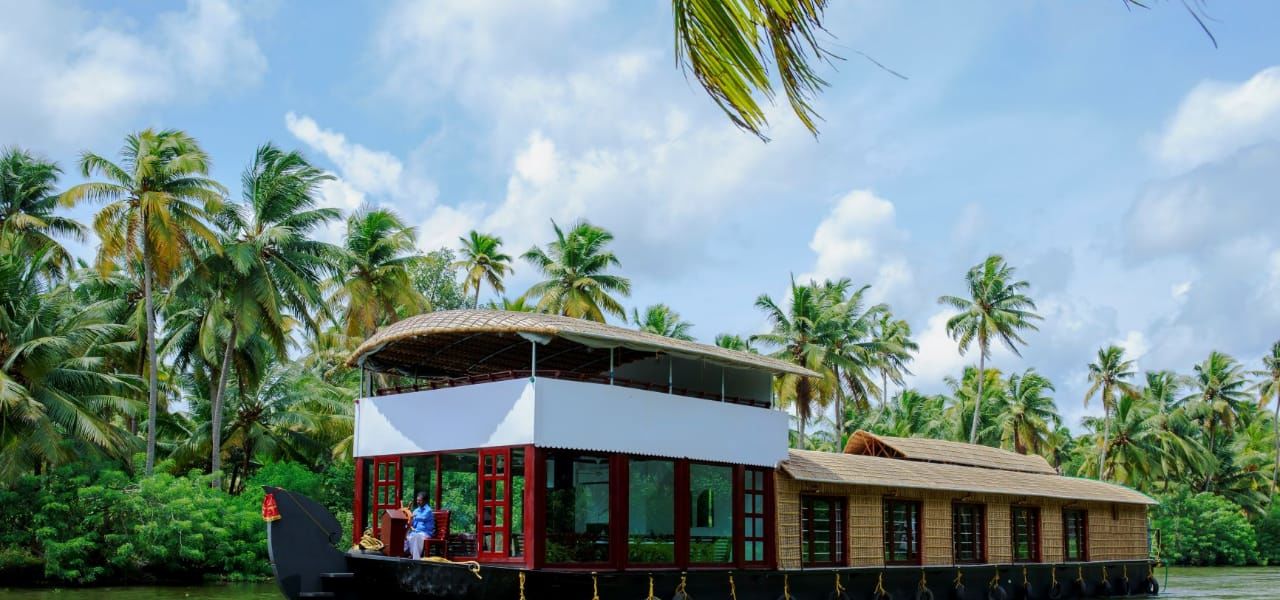 Discover South India – Premium Adventure