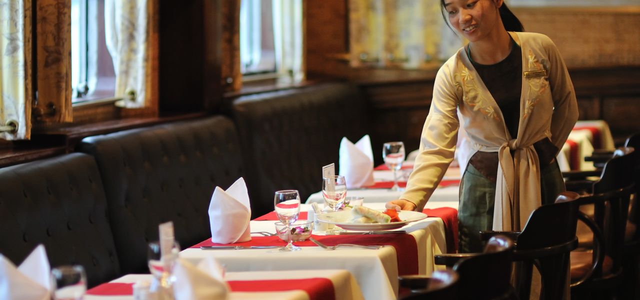 Vietnam & Angkor – Premium Adventure