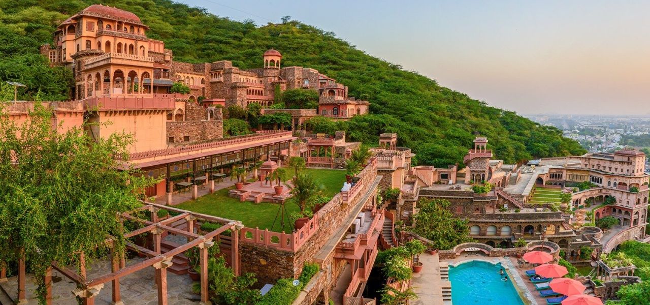 India’s Taj Mahal and Tigers – Premium Adventure