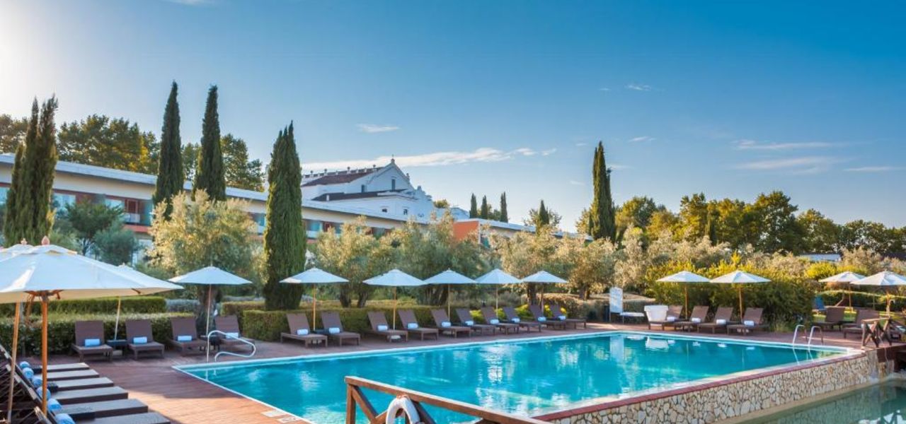 Signature Portugal | Among the Whitewashed Hills